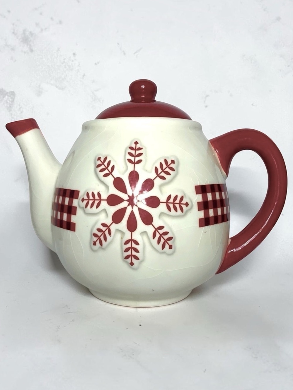 Teapot Folk Art Winter Gingham Buffalo Check Plaid Christmas Retired Red White